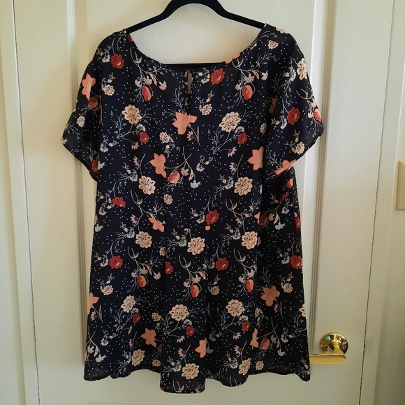 Torrid Floral Chiffon Top - Picture 2 of 9